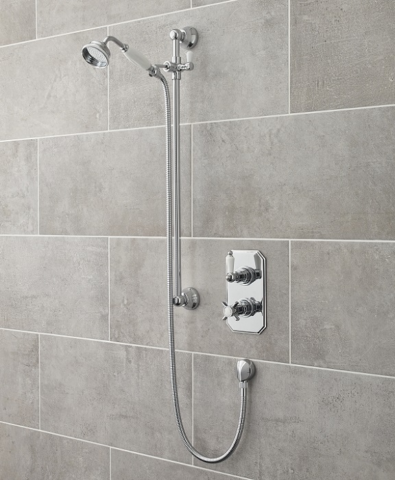 traditional shower kit with concealed thermostatic shower valve