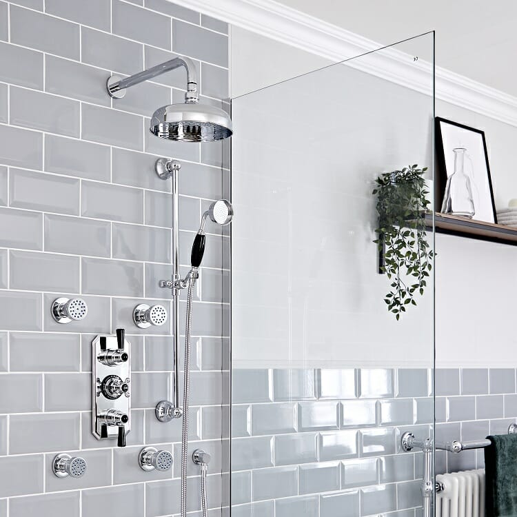 Milano Elizabeth traditional shower system with black handshower