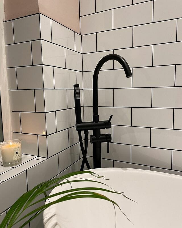 Freestanding bath tap