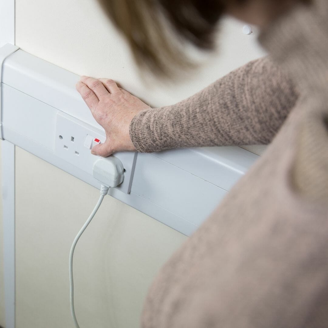 Turn Off Plugs 
