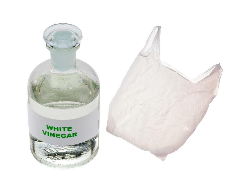 White distilled vinegar and plastic bag