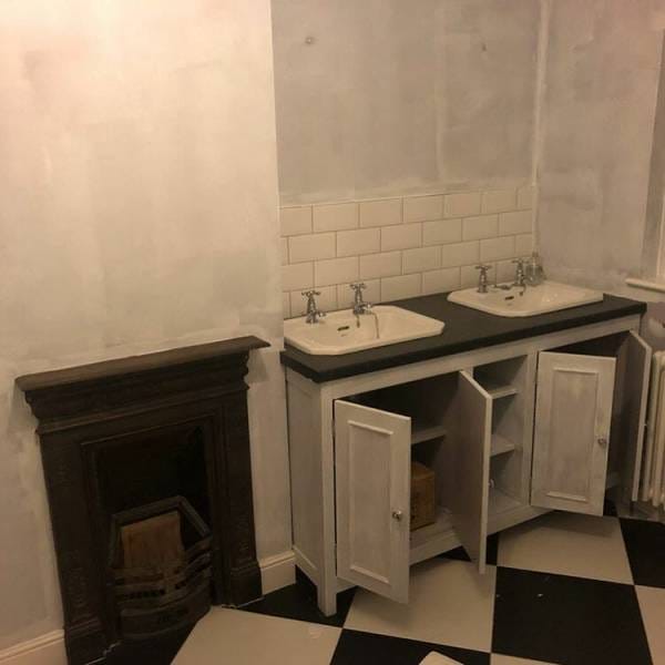 Rosie's bathroom before the makeover